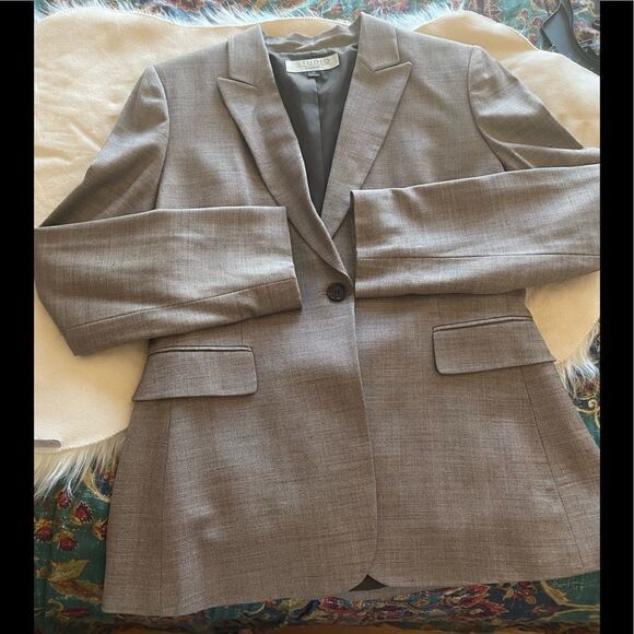 Studio Tahari 3 pieces suit - Picture 8 of 14
